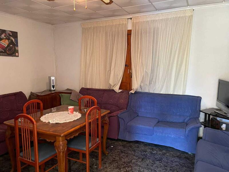 1 спальная комната Деревенский Дом продается