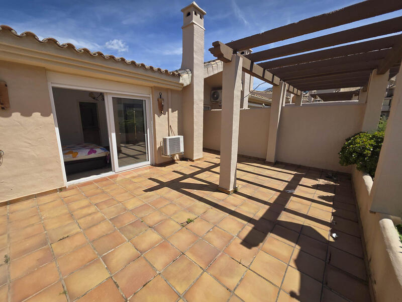 3 спальная комната квартира продается