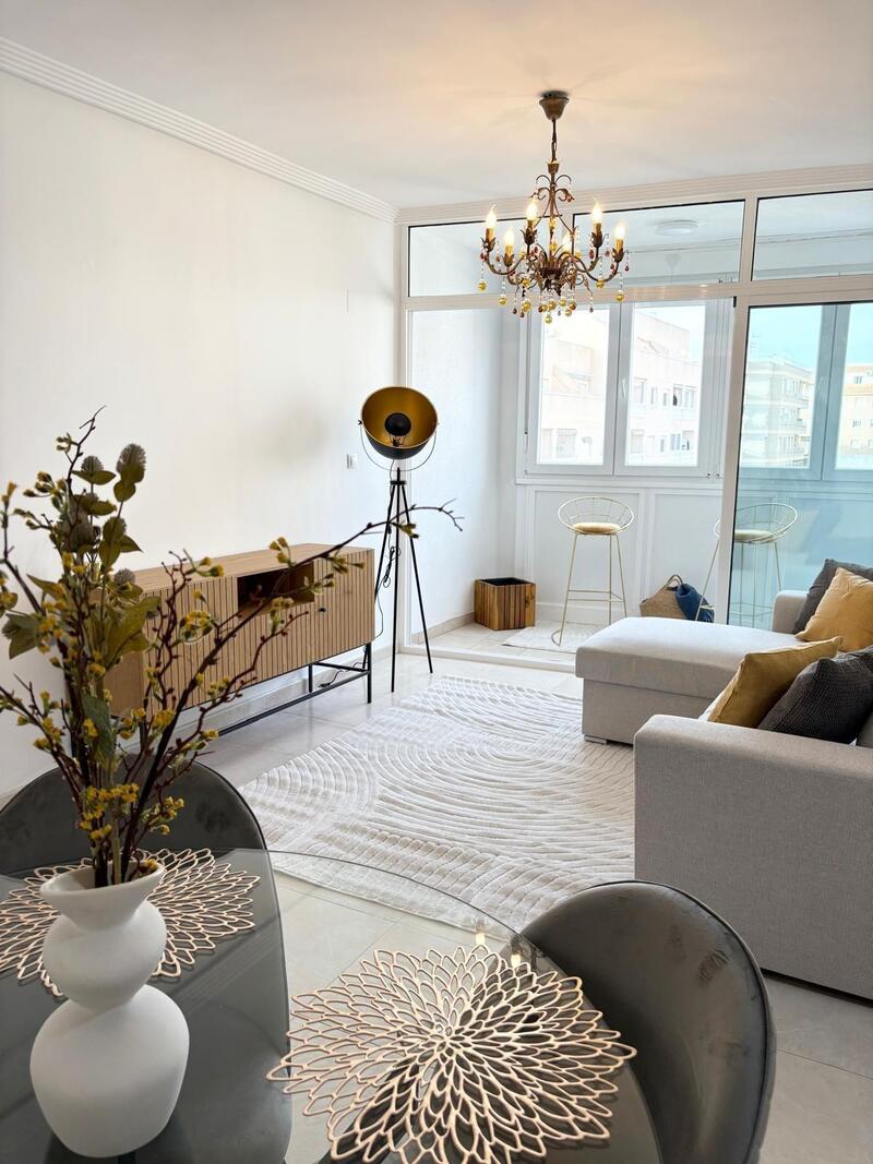 3 bedroom Apartment for sale