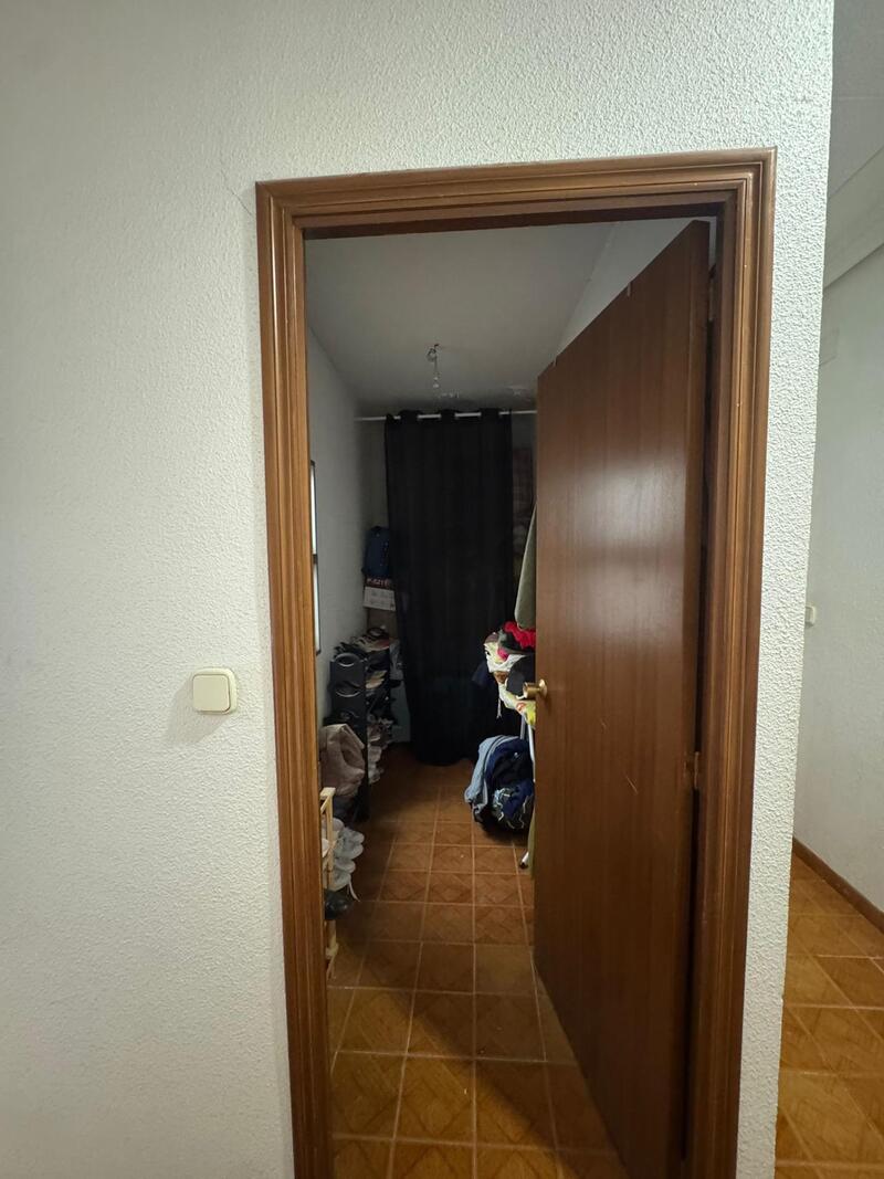 4 bedroom Townhouse for sale