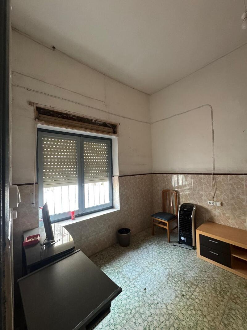 3 bedroom Townhouse for sale