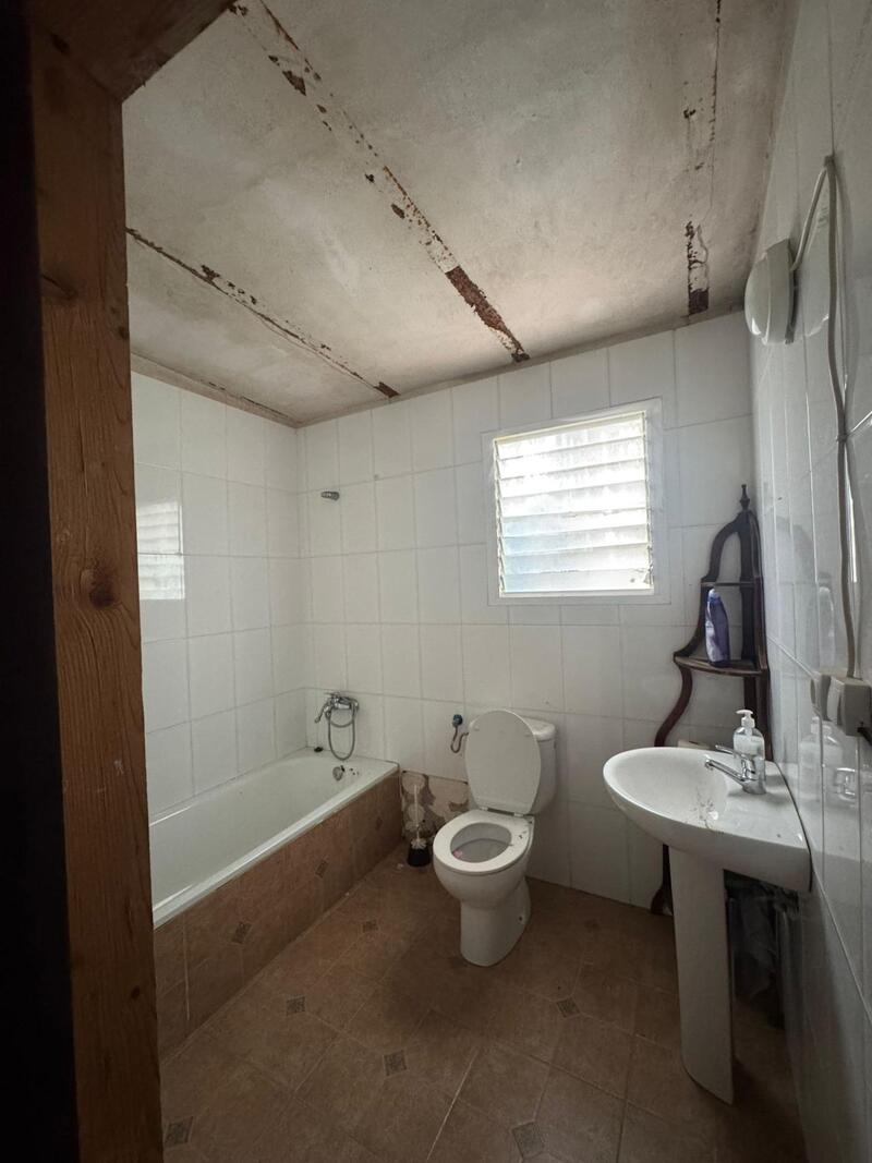 3 bedroom Townhouse for sale