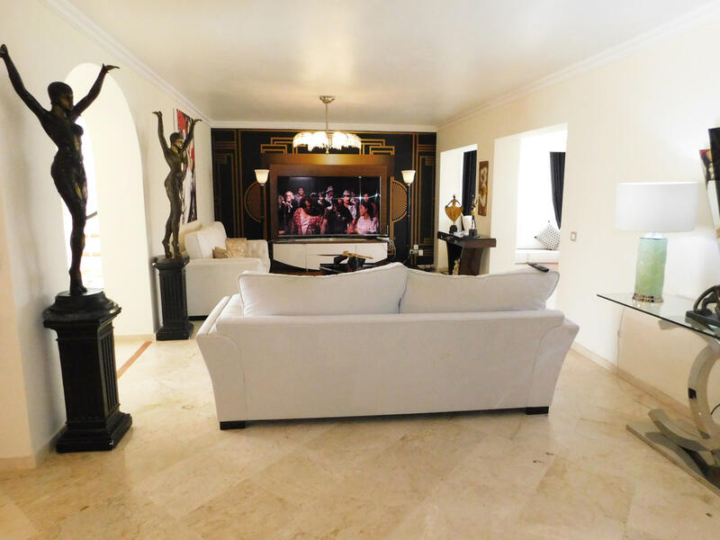 3 bedroom Apartment for sale