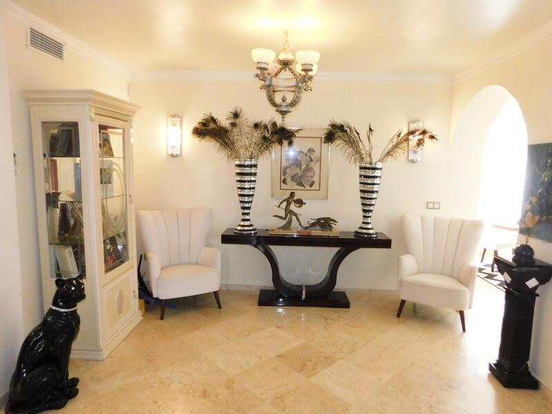 3 bedroom Apartment for sale