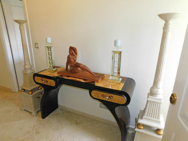 3 bedroom Apartment for sale