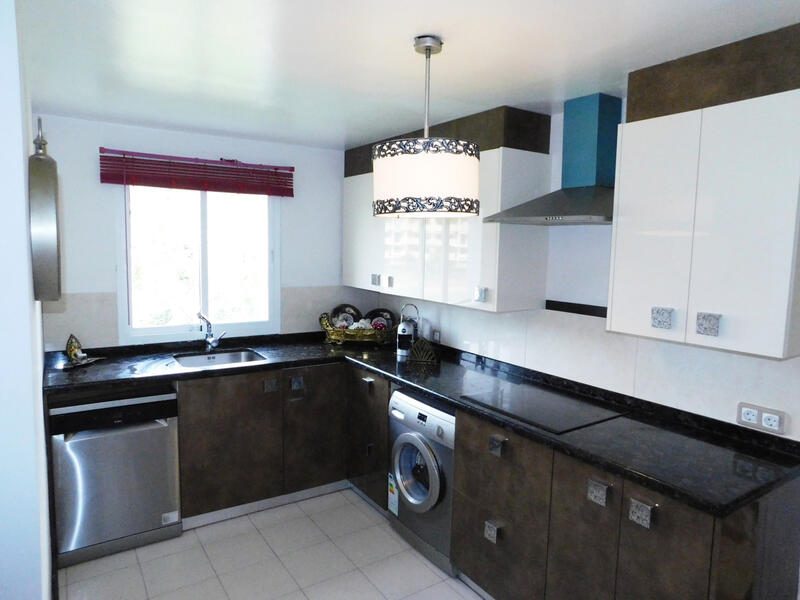 3 bedroom Apartment for sale