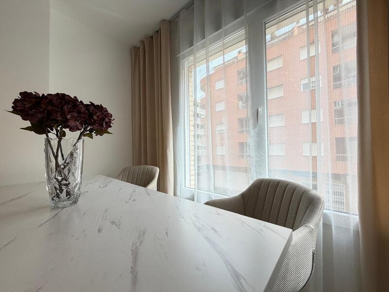 4 bedroom Apartment for sale