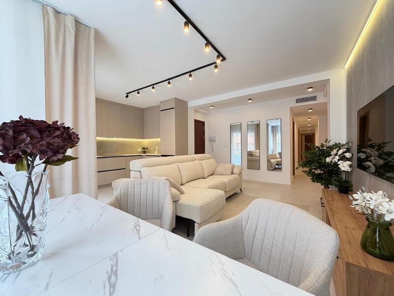 4 bedroom Apartment for sale