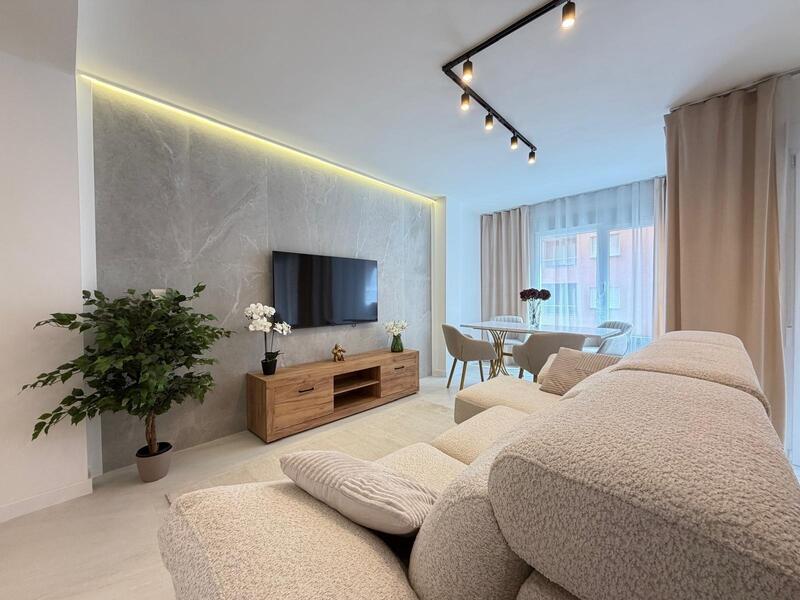 4 bedroom Apartment for sale