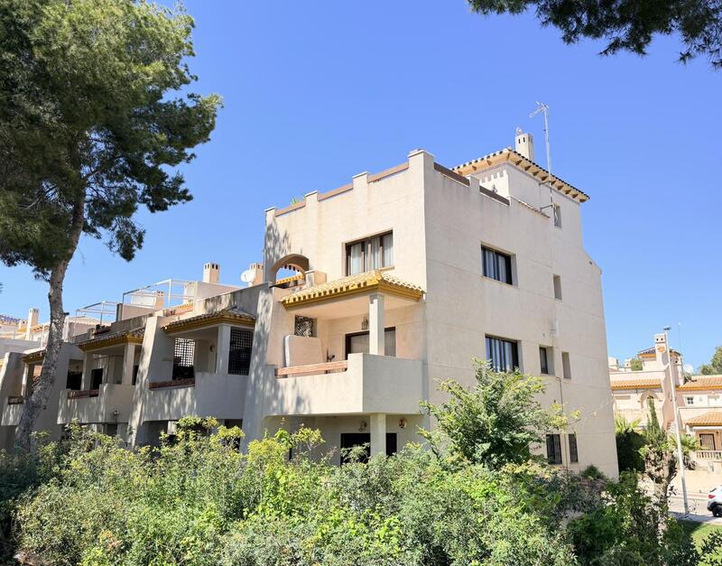 3 bedroom Apartment for sale