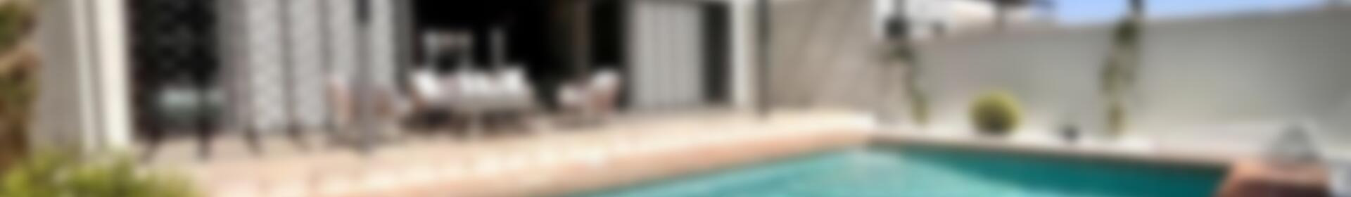 2 bedroom Townhouse for sale