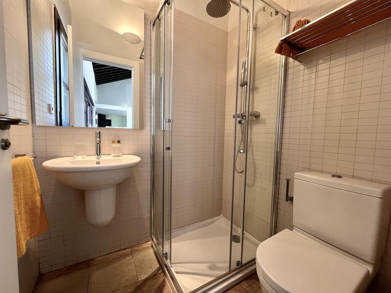 2 bedroom Townhouse for sale