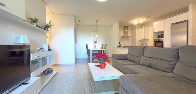 2 bedroom Apartment for sale