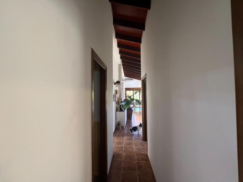 4 bedroom Country House for sale