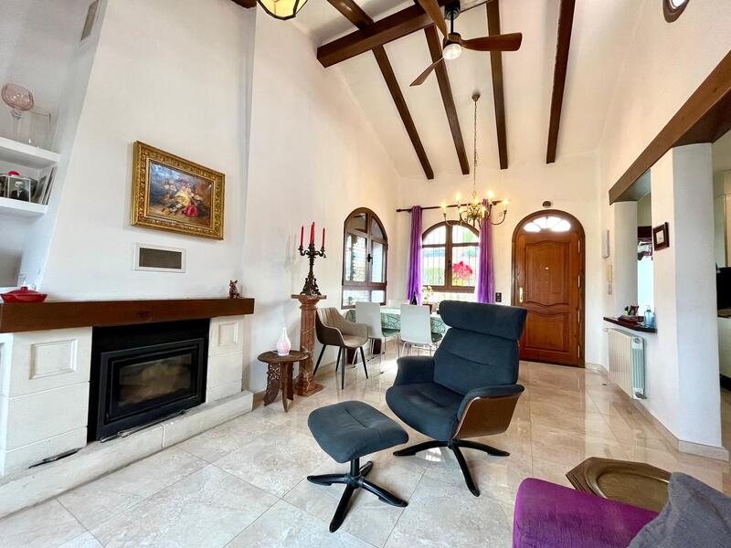 4 Cuarto Villa en venta