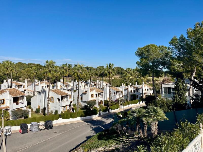 4 Cuarto Villa en venta