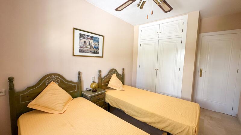 2 Cuarto Adosado en venta