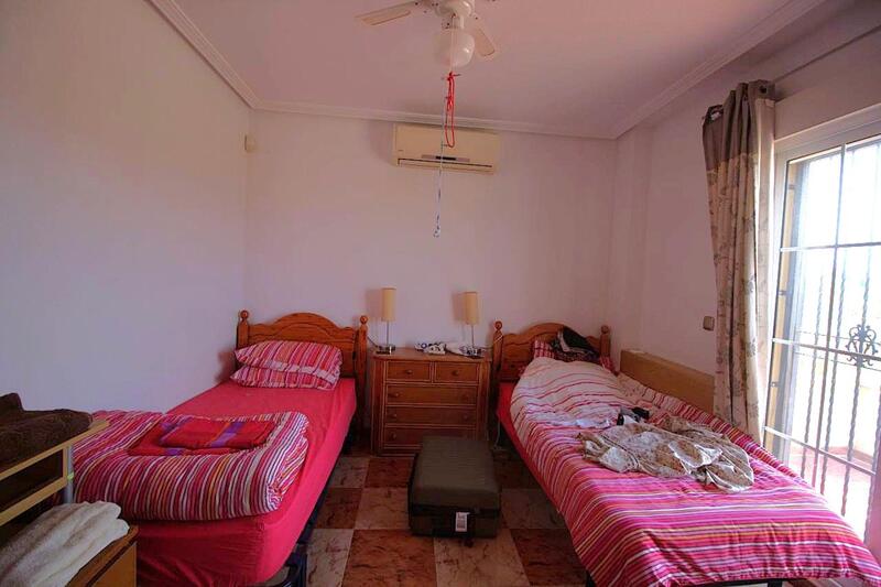 2 Cuarto Adosado en venta