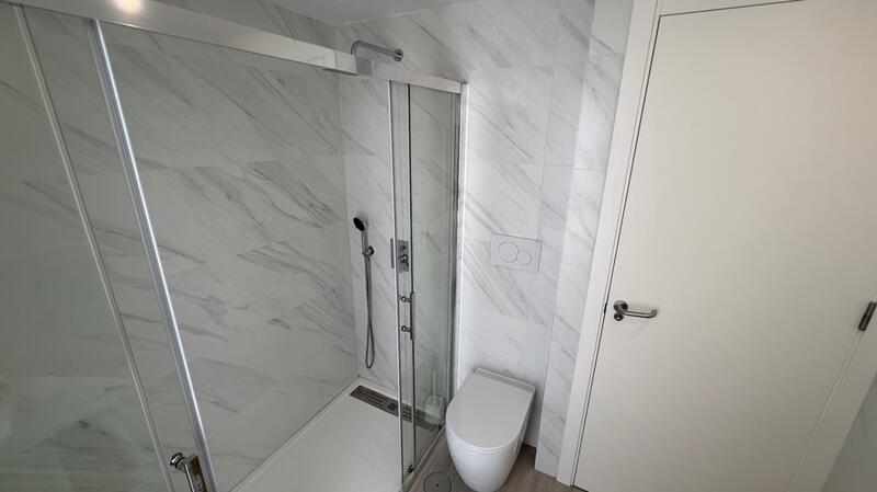 5 bedroom Townhouse for sale