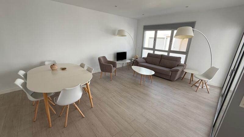 5 bedroom Townhouse for sale