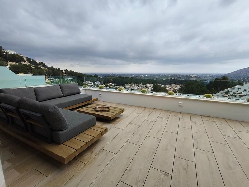 3 bedroom Apartment for sale