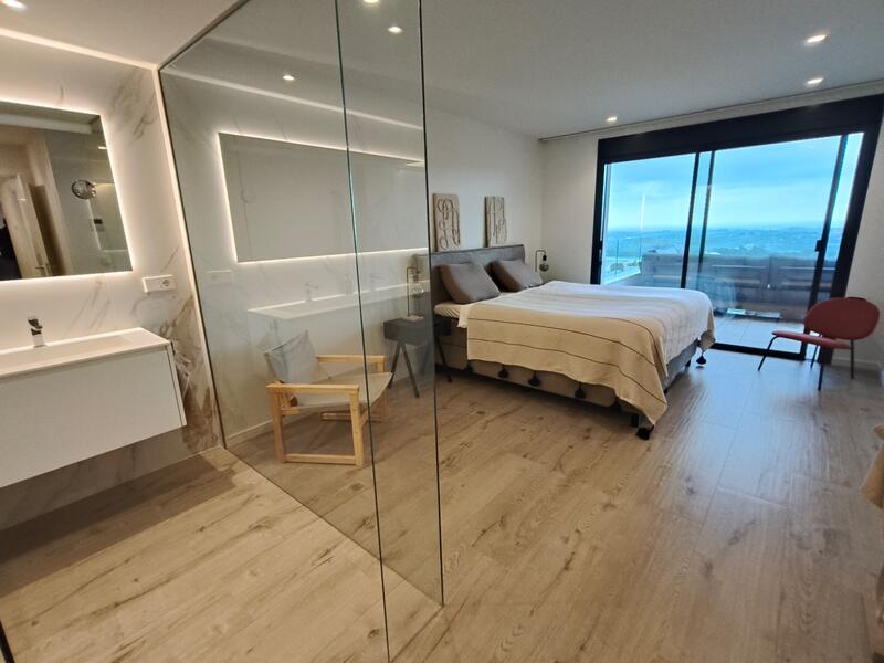 3 bedroom Apartment for sale