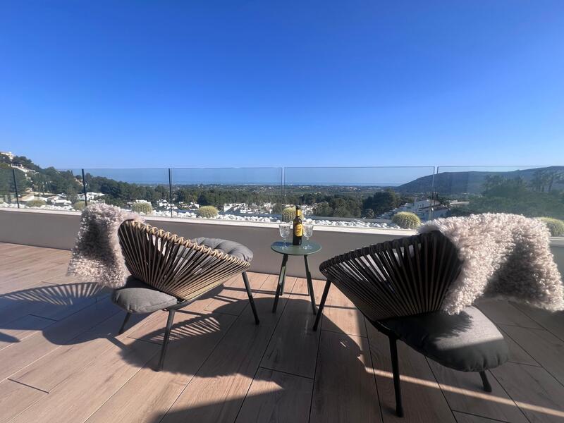 3 bedroom Apartment for sale