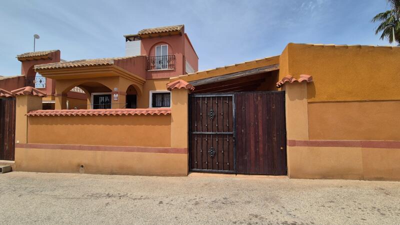 2 bedroom Villa for sale