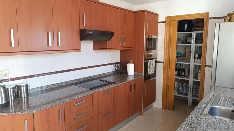 3 bedroom Apartment for sale
