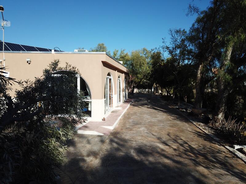 5 bedroom Country House for sale