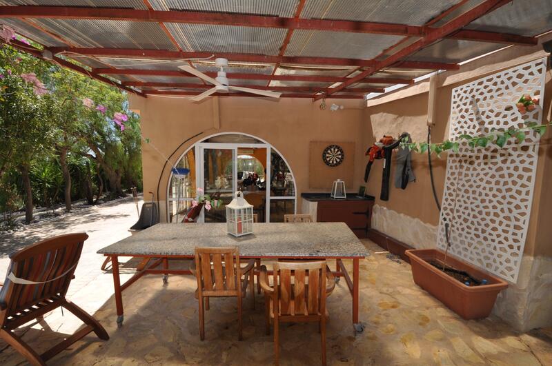 5 bedroom Country House for sale