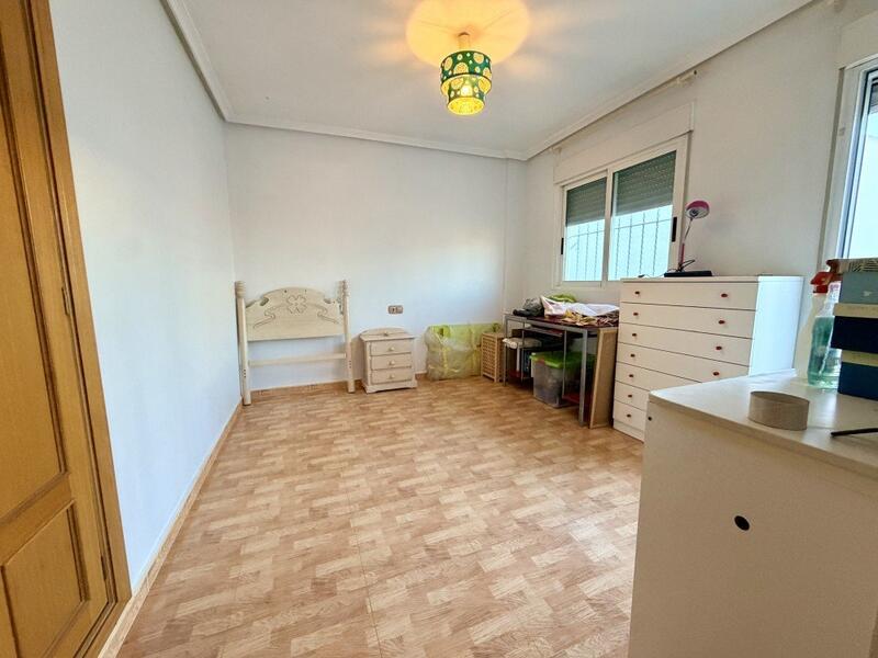 3 bedroom Townhouse for sale