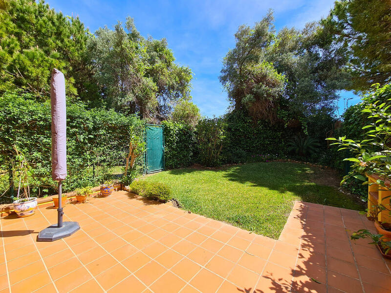 3 bedroom Townhouse for sale