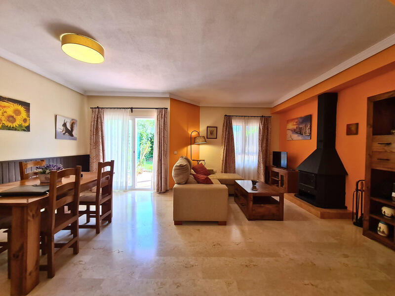 3 bedroom Townhouse for sale