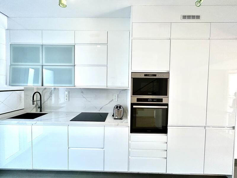 3 bedroom Townhouse for sale