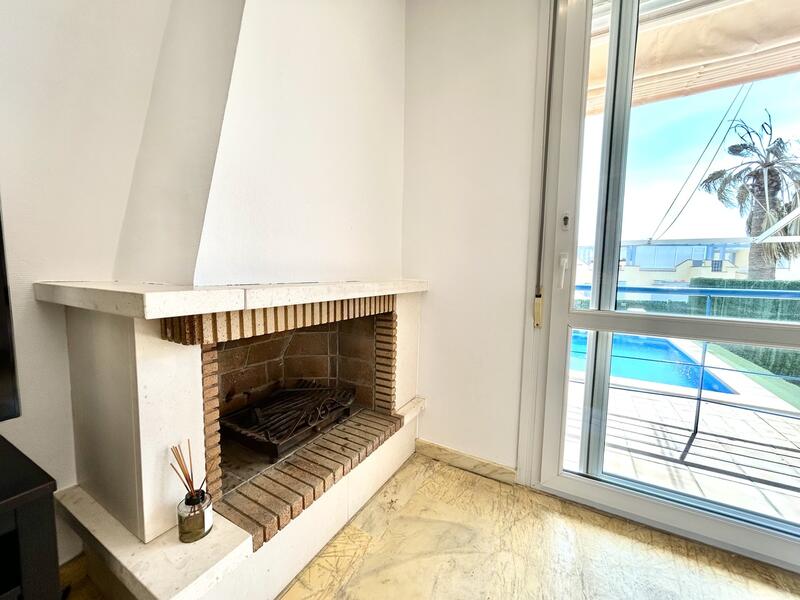 3 bedroom Townhouse for sale