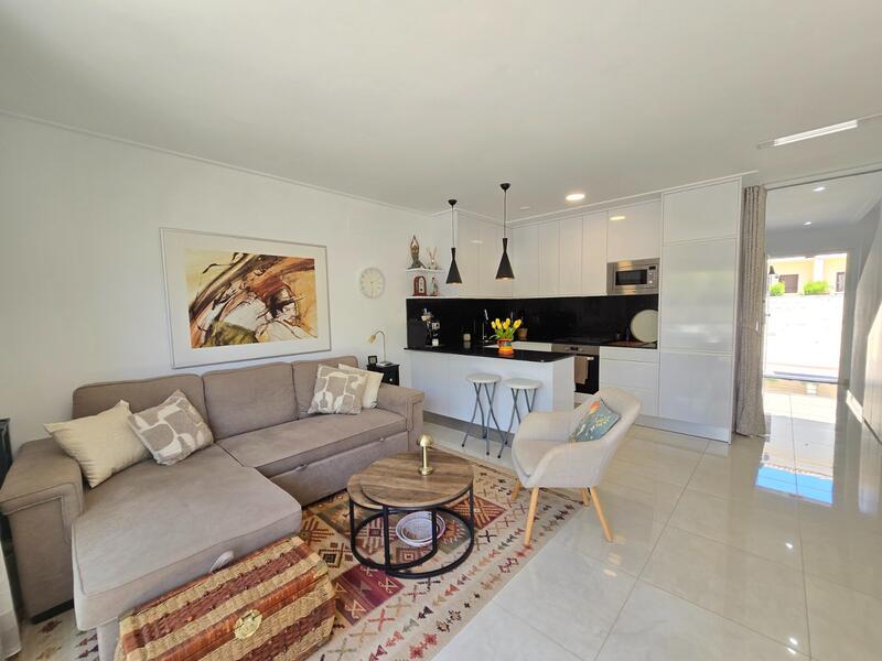 3 bedroom Townhouse for sale