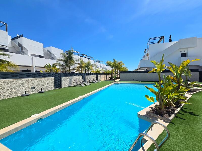 3 bedroom Townhouse for sale