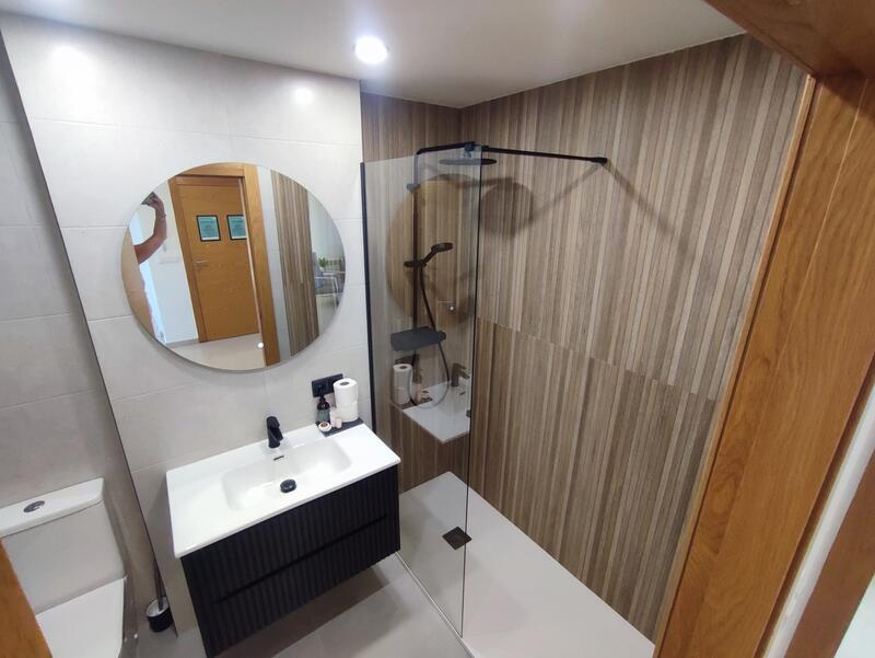 2 slaapkamer Appartement Te koop