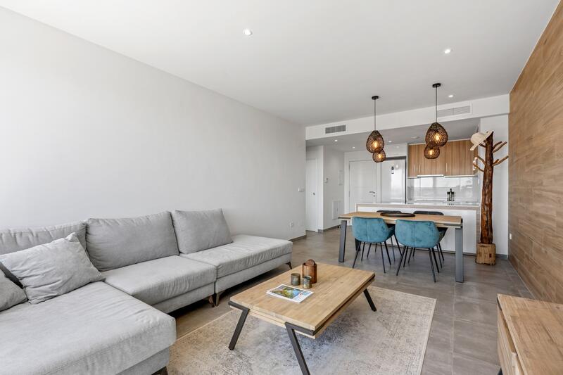 2 bedroom Apartment for sale