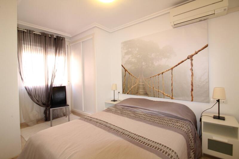 2 slaapkamer Appartement Te koop