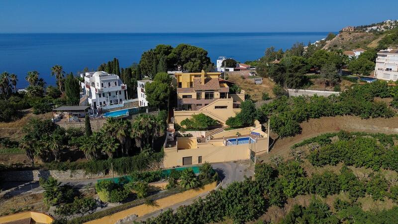 6 sovrum Villa till salu
