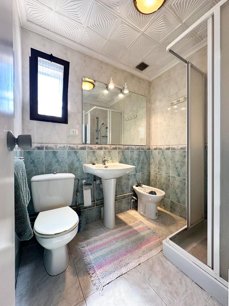 2 Cuarto Adosado en venta