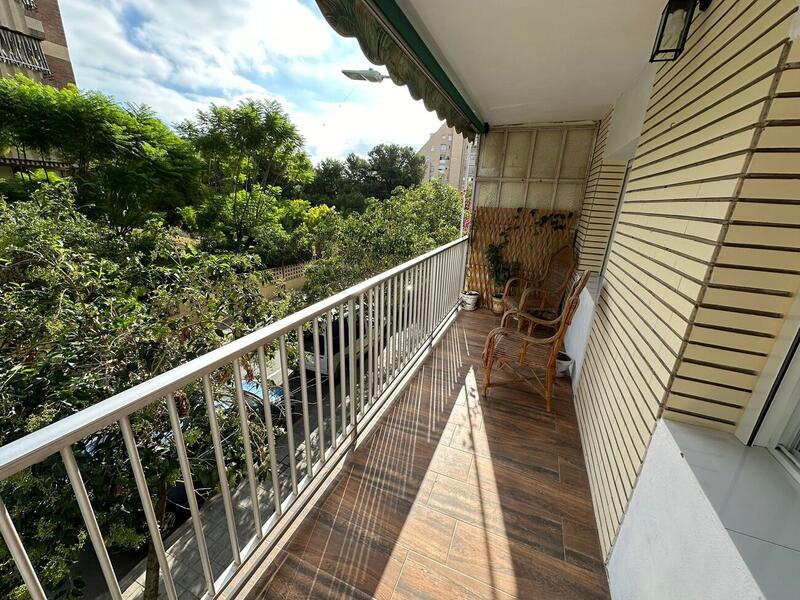 4 slaapkamer Appartement Te koop