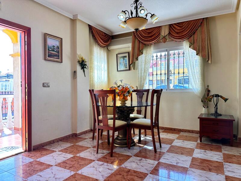 2 Cuarto Adosado en venta