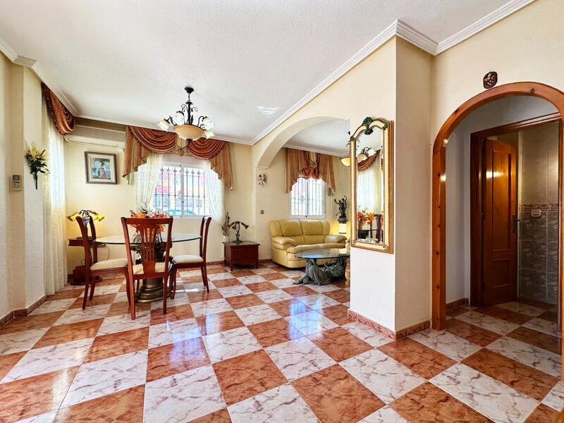 2 Cuarto Adosado en venta