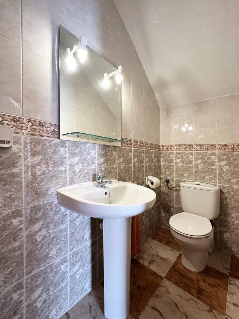 2 Cuarto Adosado en venta