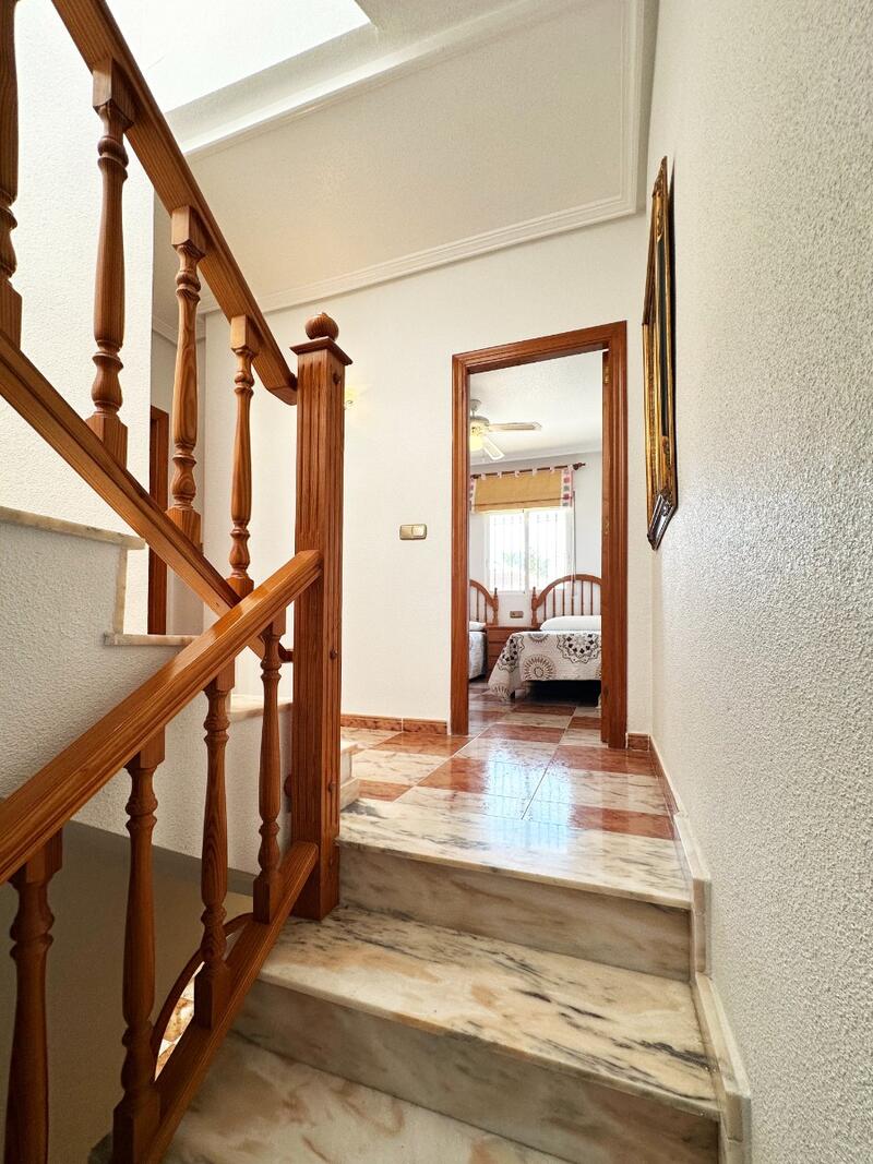 2 Cuarto Adosado en venta