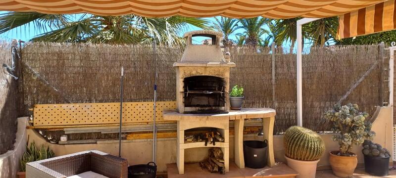 3 bedroom Townhouse for sale