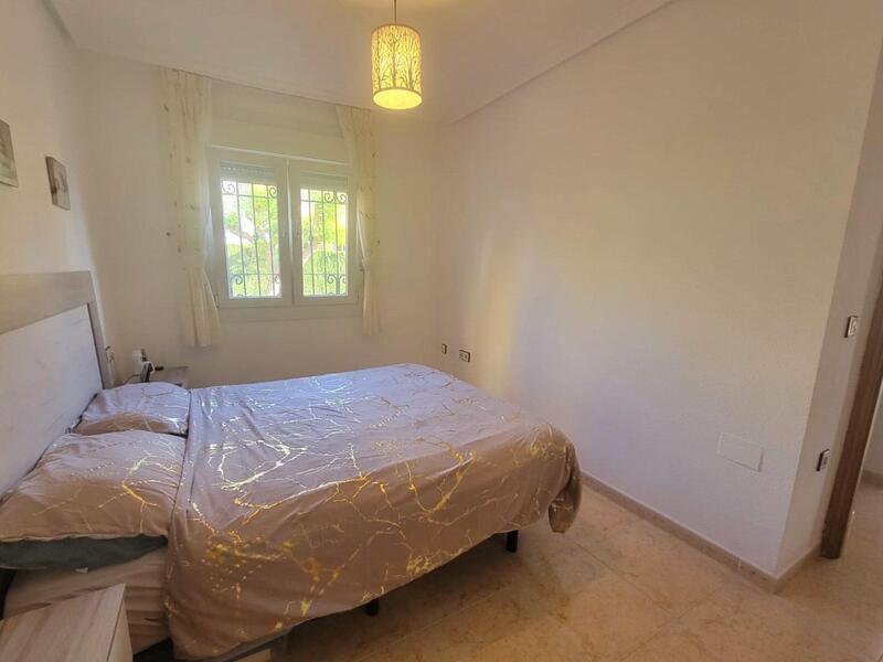 3 Schlafzimmer Stadthaus zu verkaufen